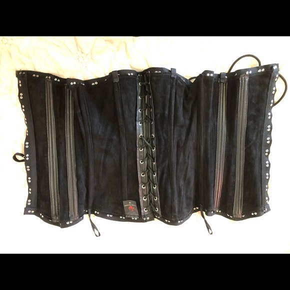 Bustier - Picture 4 of 4